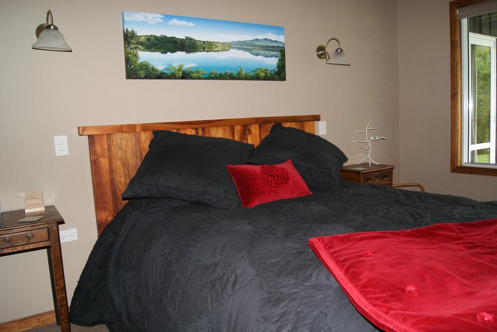 Gully Retreat Karapiro Bed & Breakfast Cambridge Exterior foto